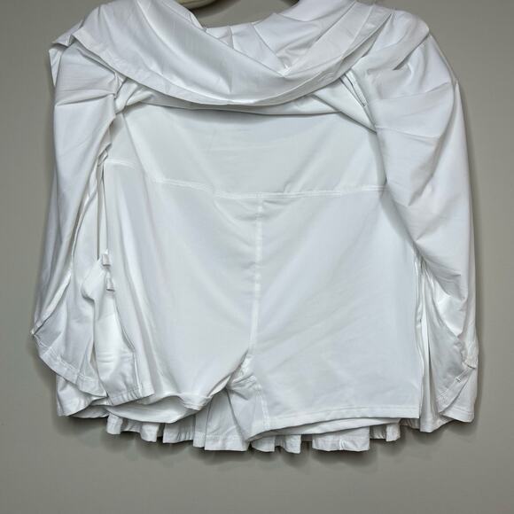 NWT Vineyard Vines Performance White Golf Mid-Rise Pleated Skort Size L Tennis - Picture 5 of 5